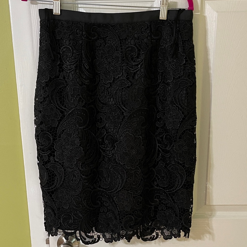 Adrianna Papell Elegant Black Lace Skirt